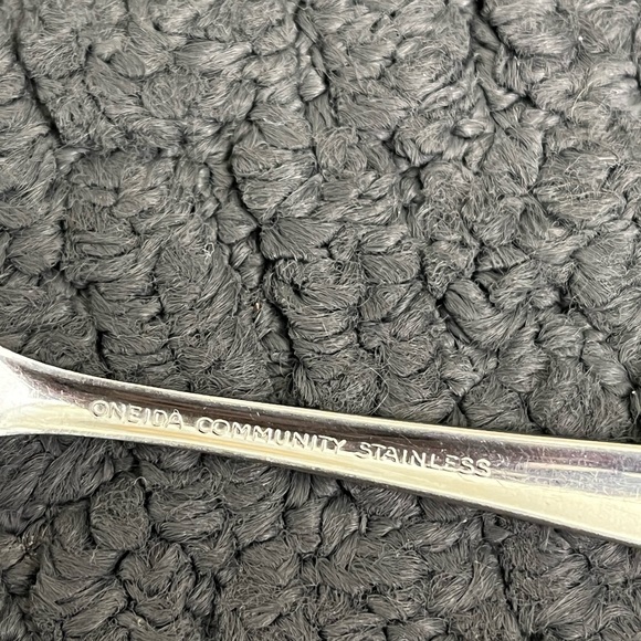 Vintage My Rose by Oneida Community Silver Forks (2) - Picture 4 of 4